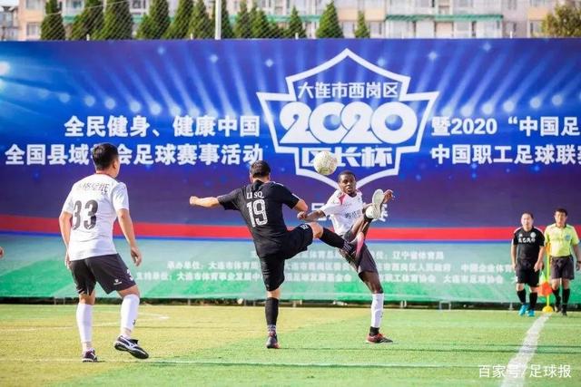 限量750件，1:4比例的劳拉潜水雕像揭晓，细节引人注目